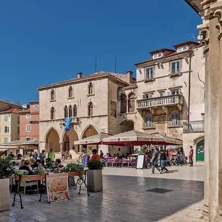Luxury App Old Town Palace Apartment *