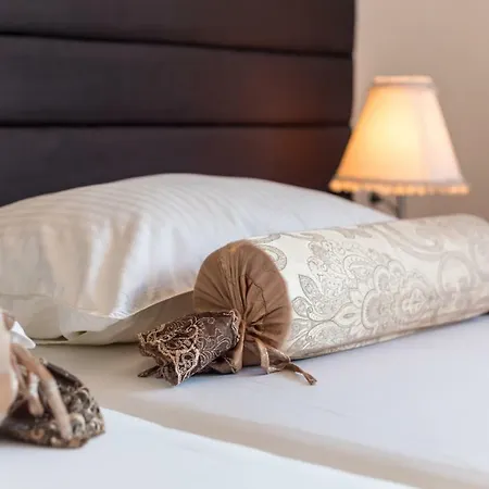 Luxury App Old Town Palace Apartment